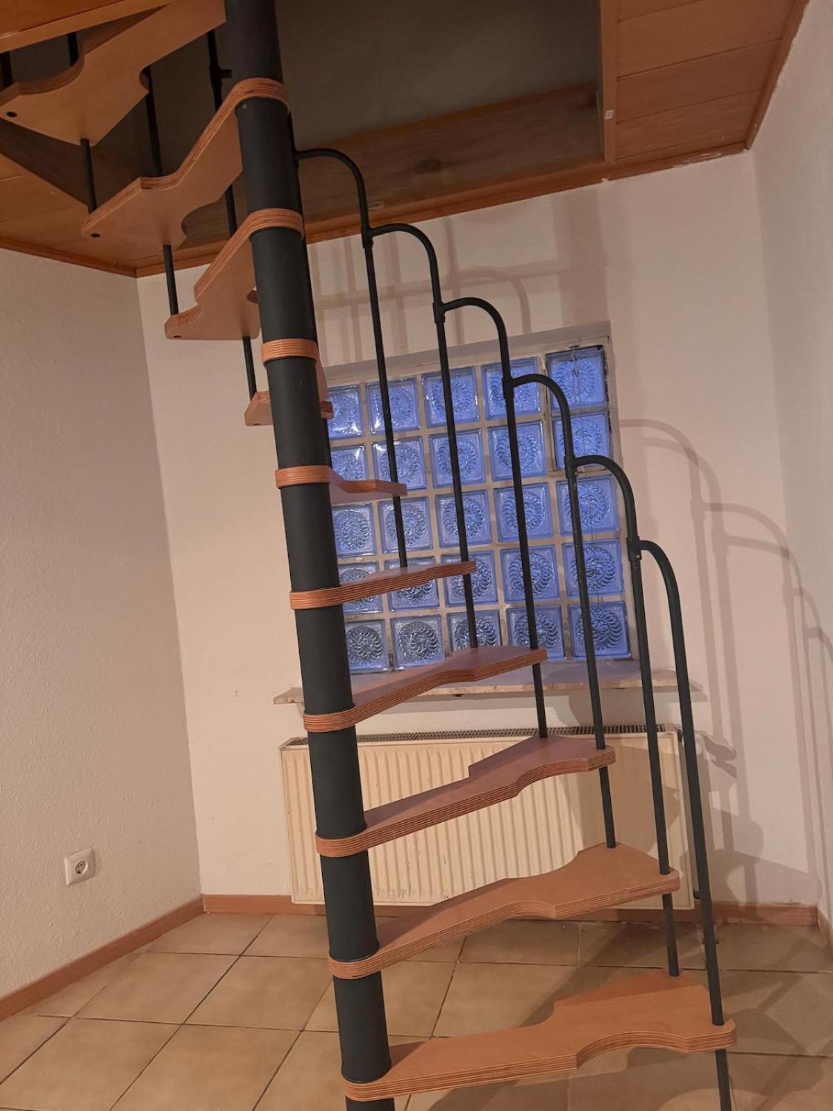 Apartamento In Porz Am Rhein Mit Kompletter Kueche
